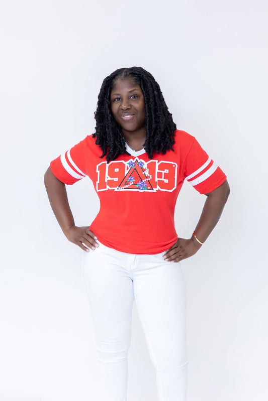 Violet & Pearls V-Neck T-Shirt